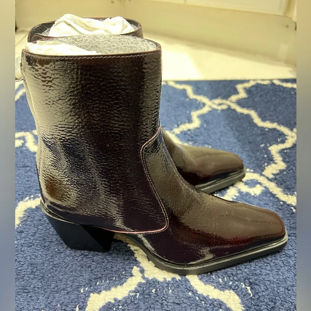 Vince Camuto Viltana Bootie - Picture 4 of 7